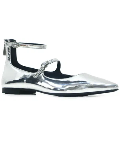 Kenneth Cole New York Nolita Flat