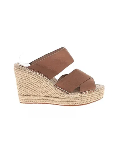 Pre-owned Kenneth Cole New York Wedges In Tan