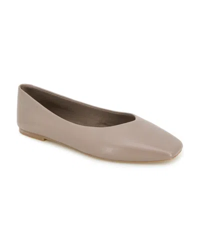 Kenneth Cole New York Women's Johanna Square Toe Ballet Flats In Taupe Leather