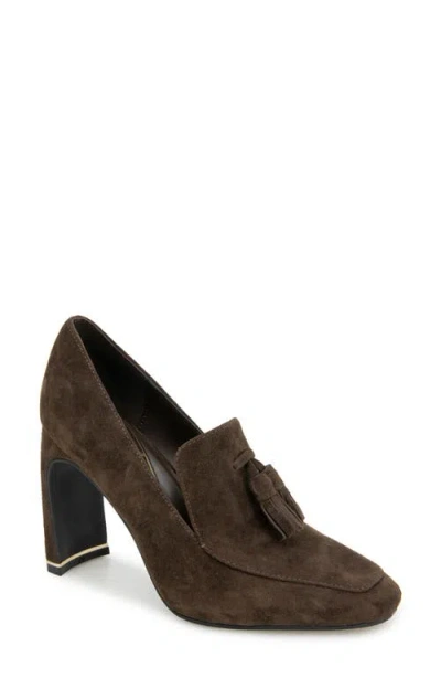 Kenneth Cole Nova Pump In Chocolate Suede