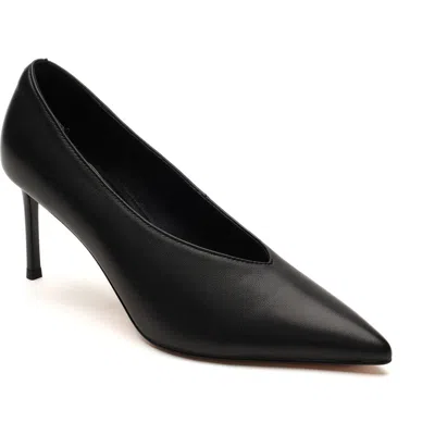 Kenneth Cole Perfecto Pointed Toe Faux Leather Pump In Black Leather