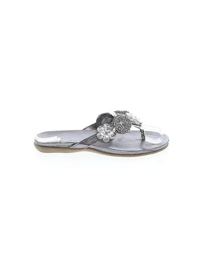 Pre-owned Kenneth Cole Reaction Kids' Flip Flops In Silver