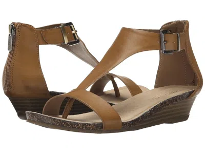 Kenneth Cole Reaction Great Gal In Brown