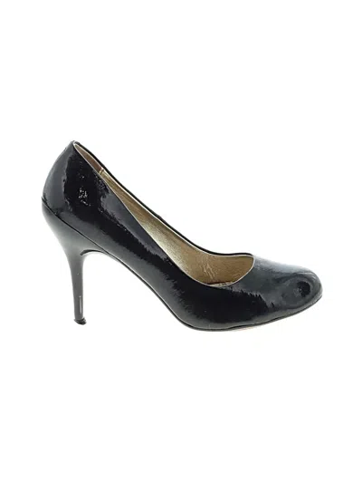 Pre-owned Kenneth Cole Reaction Heels In Black