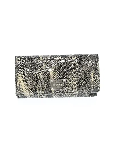 Pre-owned Kenneth Cole Reaction Wallet In Gold