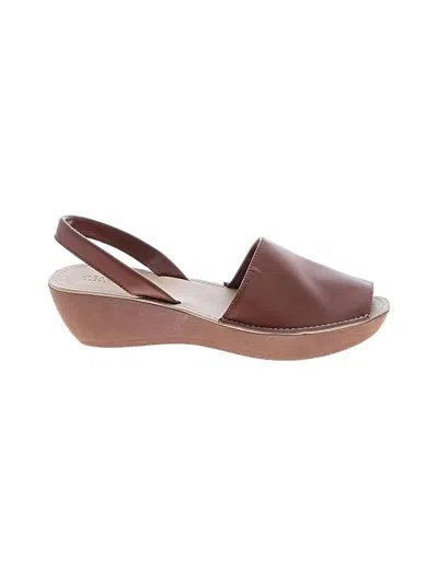 Pre-owned Kenneth Cole Reaction Wedges In Brown