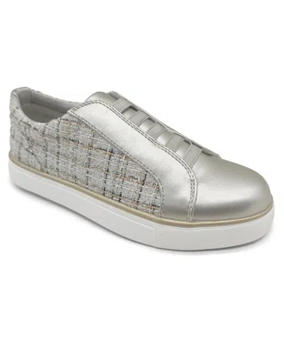 Kenneth Cole Reaction Women's Bonnie Round Toe Sneakers In Ecru Tweed