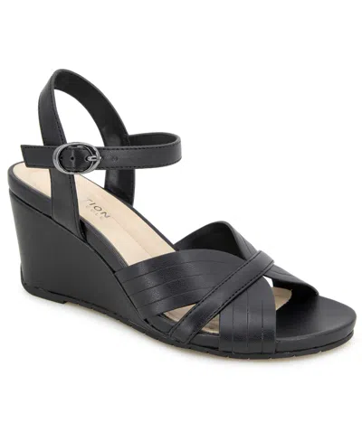 Kenneth Cole Reaction Women's Gomi Wedge Sandals In Black