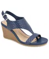 Kenneth Cole Reaction Women's Greatly Thong Almond Toe Wedge Sandals In Navy Woven
