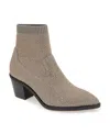 Kenneth Cole Reaction Women's Jess Pull On Booties In Shitake