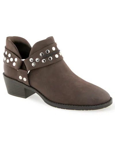 Kenneth Cole Reaction Women's Sharp Studded Moto Faux Leather Ankle Booties In Chocolate