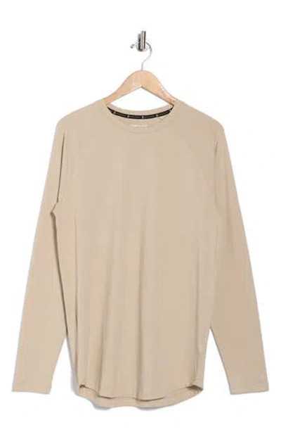 Kenneth Cole Stretch Cotton Long Sleeve Activewear T-shirt In Gold