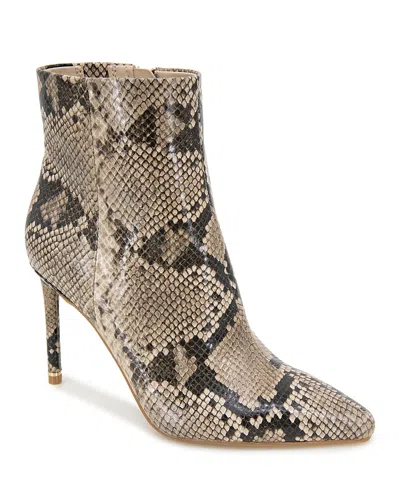 KENNETH COLE WOMEN'S QUINCY BOOTS