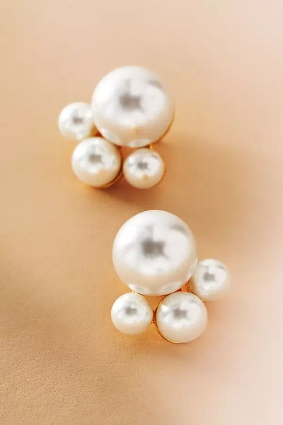 Kenneth Jay Lane Pearl Cluster Earrings In White