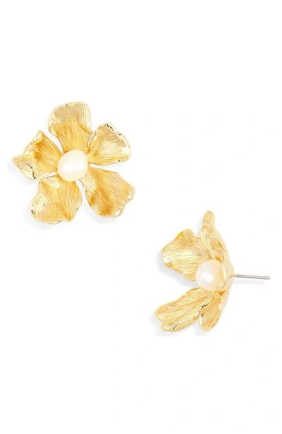 Kenneth Jay Lane Pearl Flower Stud Earrings In Gold
