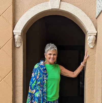 Kenny Dana Sabrina Top In Lime In Green