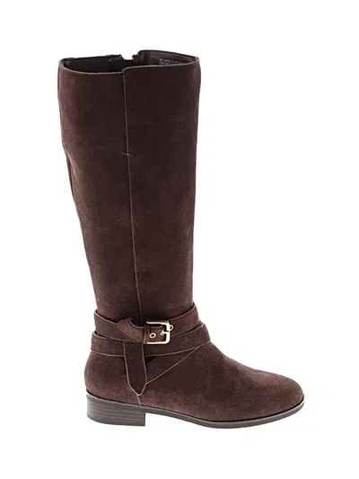 Pre-owned Kensie Boots In Brown