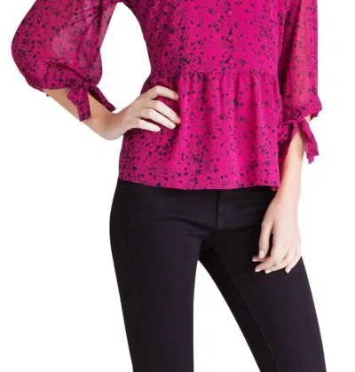 Kensie Button Front V-neck Long Sleeve Top In Floral Vines In Red
