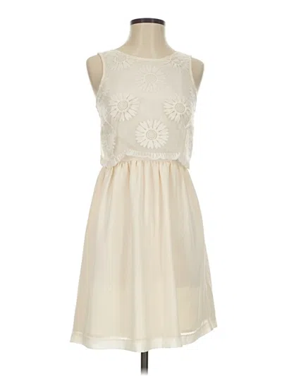 Pre-owned Kensie Cocktail Dress In White