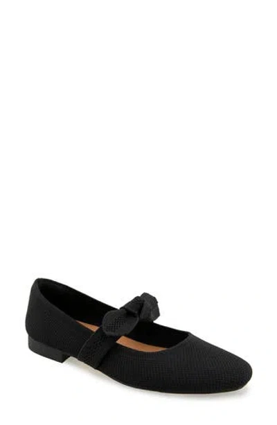 Kensie Ezir Mary Jane Flat In Black