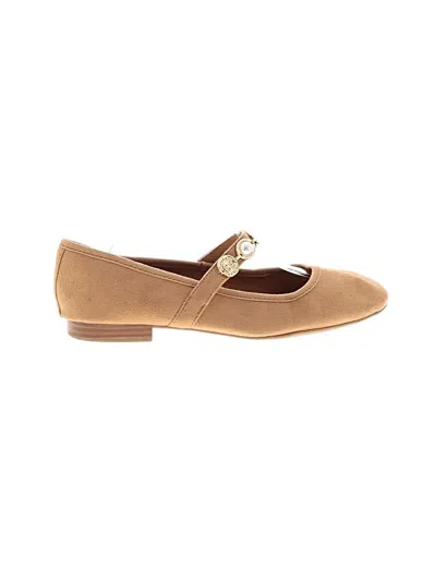 Pre-owned Kensie Flats In Tan