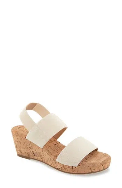 Kensie Jakura Slingback Sandal In White