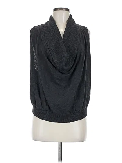 Pre-owned Kensie Sleeveless T-shirt In Gray