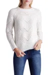 Kensie Twisted Fuzzy Yarn Long Sleeve Sweater In White In White