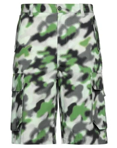 Kenzo Man Shorts & Bermuda Shorts Green Size 34 Cotton