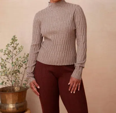 Kerisma Daza Top In Taupe In Grey