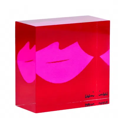 Kerri Rosenthal Mwah Hunk Of Love Paperweights Decor In Cherri Red