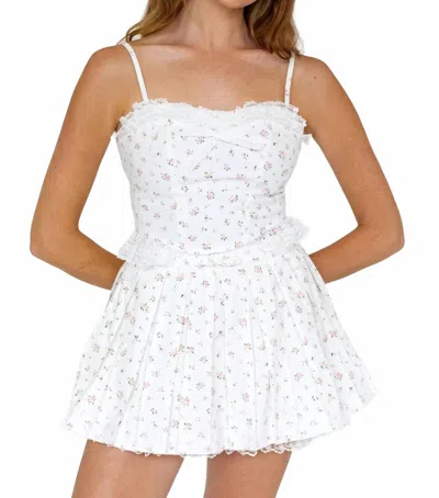 Kestan Gracie Sleeveless Top In White