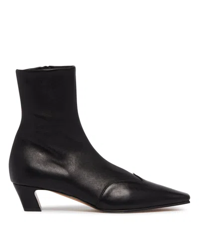 Khaite Black Nevada Leather Ankle Boots In Black Nero   #000000
