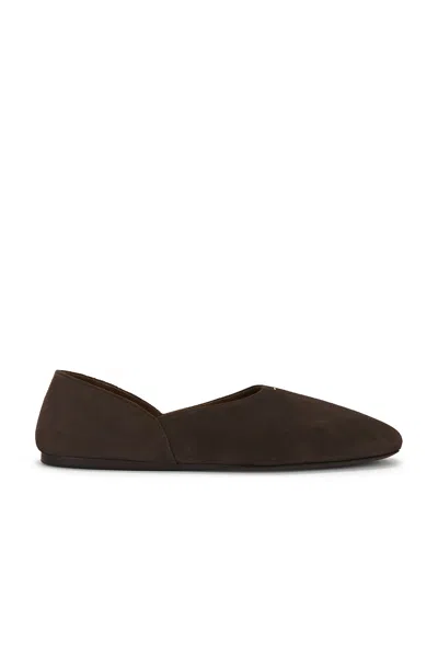Khaite Jane Flat In Brown
