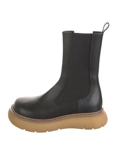 Pre-owned Khaite Leather Chelsea Boots