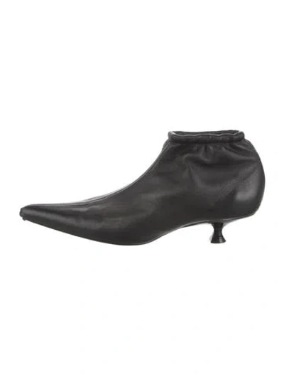 Pre-owned Khaite Leather Pumps In Black