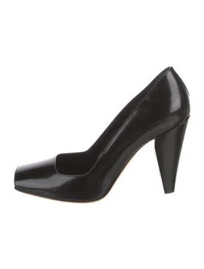 Pre-owned Khaite Leather Pumps In Black