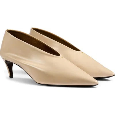Khaite Miriam Pointed Toe Pump In Neutral