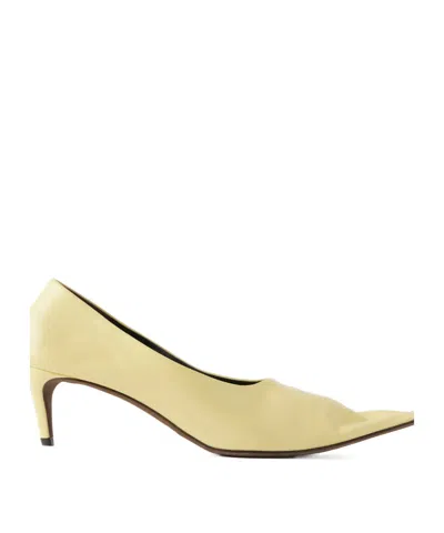 Khaite Soft Pale Yellow Leather Shoes In Nude