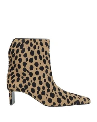 KHAITE KHAITE WOMAN ANKLE BOOTS CAMEL SIZE 6 LEATHER