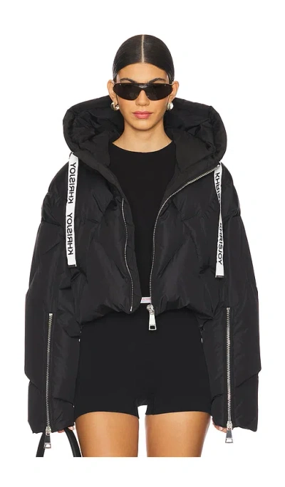 Khrisjoy Crop Iconic Puffer Jacket In 블랙