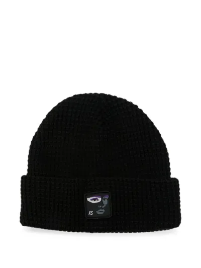 Kidsuper Logo-patch Waffle-knit Beanie Hat In Black
