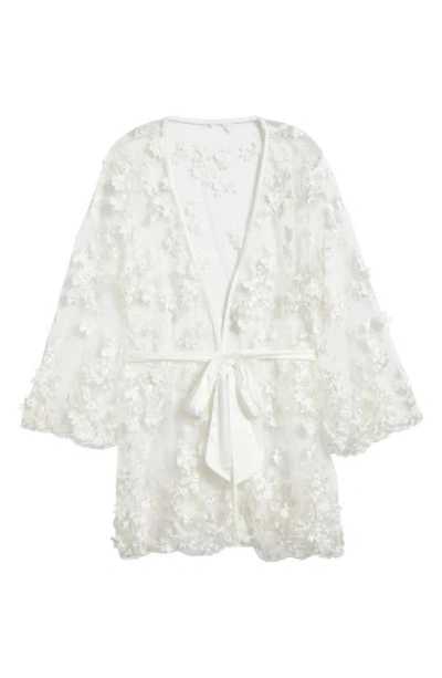 Kilo Brava Floral Embroidered Short Robe In White