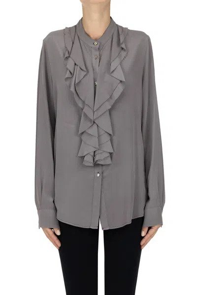 Kiltie Elysia Ruched Silk Crepè Shirt In Gray