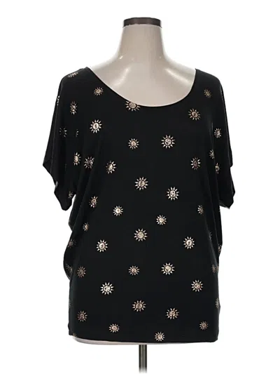 Pre-owned Kim & Cami Short Sleeve T-shirt In Black