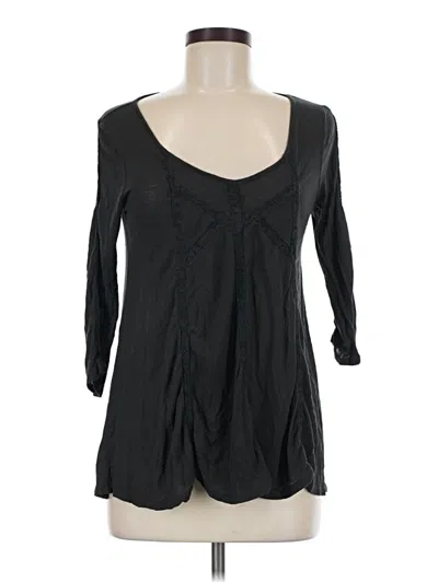 Pre-owned Kimchi Blue 3/4 Sleeve T-shirt In Black