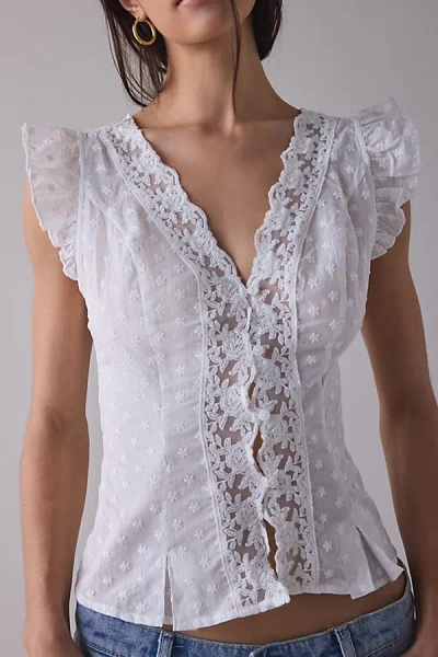 Kimchi Blue Aurelia Lace Trim Flutter Sleeve Blouse In White, Women's At Urban Outfitters