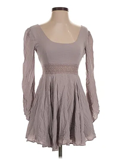 Pre-owned Kimchi Blue Casual Dress In Gray