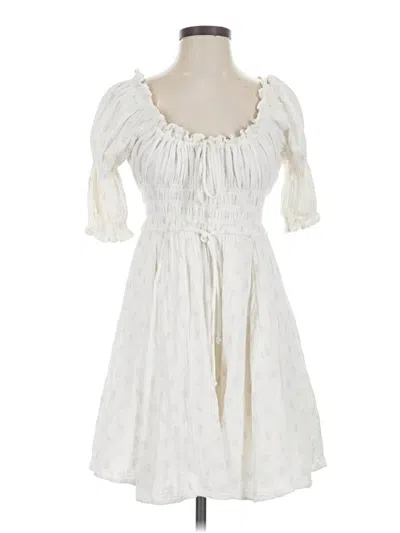 Pre-owned Kimchi Blue Casual Dress In White