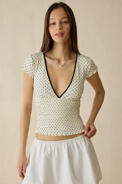Kimchi Blue Only You Printed Smocked Short Sleeve Top In White Polka Dots, Women's At Urban Outfitters
